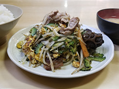 ゴーヤチャンプル定食
